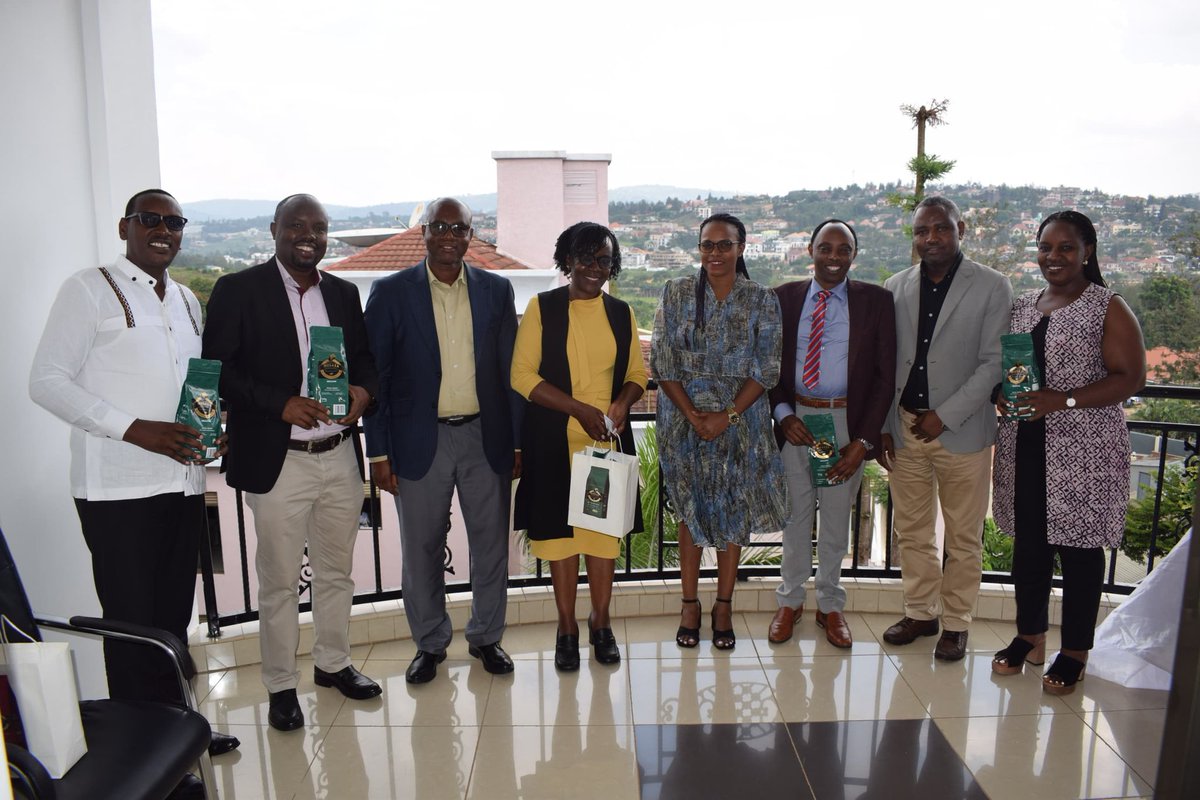 Earlier today, the Mayor of <a href="/GakenkeDistrict/">Gakenke District</a>,Vestine Mukandayisenga &amp; her delegation paid a courtesy visit to <a href="/WVRwanda/">World Vision Rwanda</a> Senior Leadership.Discussions centred on strengthening collaboration &amp; exploring opportunities to scale up <a href="/WVRwanda/">World Vision Rwanda</a>'s interventions across additional sectors.