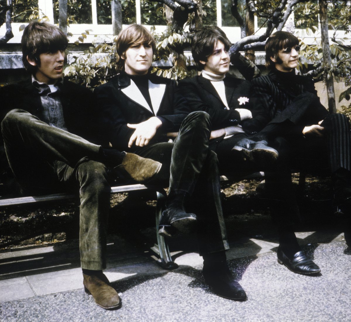 thebeatles's tweet photo. "The great thing about the band was that whoever had the best idea (it didn’t matter who), that would be the one we’d use. No one was standing on their ego, saying, ‘Well it’s mine,’ (...) Always, the best was used. That’s why the standard of the songs remained high" - Ringo https://t.co/WmRyxwqHty