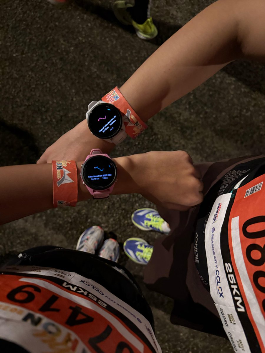 carcedojeans's tweet photo. 25KM for 2025!!!

my first Cebu Marathon exp and running event of the year, and it was an absolutely breathtaking and humbling route.
It started with fireworks and ended with a rainbow, the cclex uphell was totally worth it ✨️ https://t.co/fp8mlQV6MS