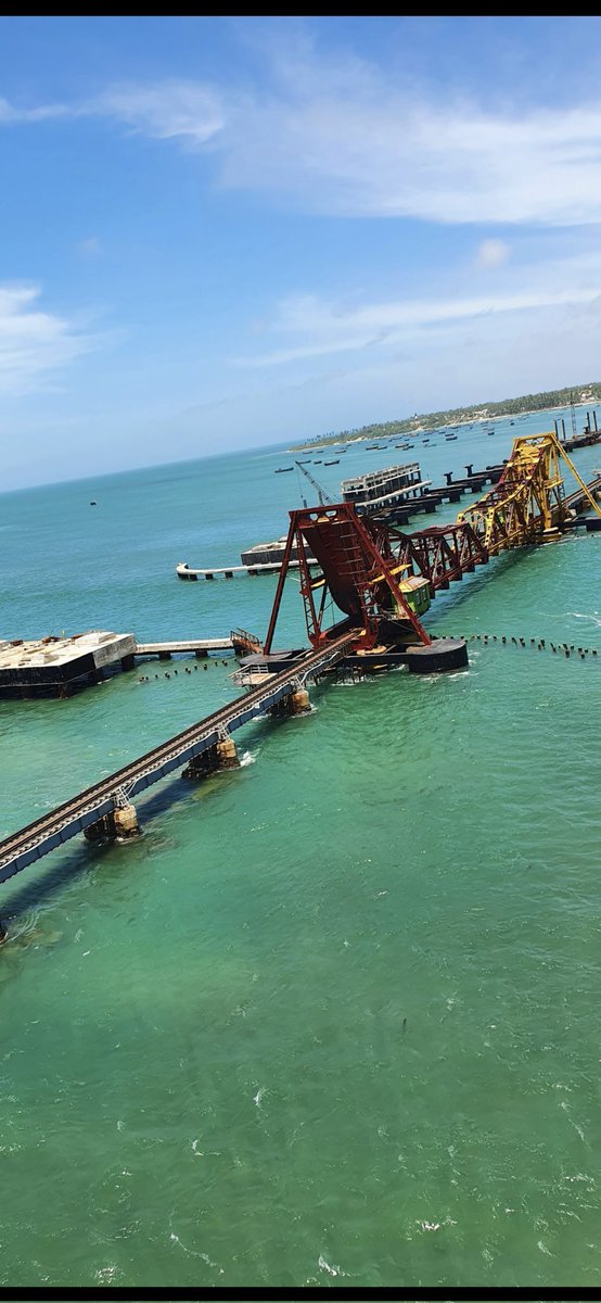 artist_tree19's tweet photo. Post you clicks centered around #Railway....
Majestic Pamban bridge.
#theme_pic_India_railways https://t.co/duCZh1sQE9