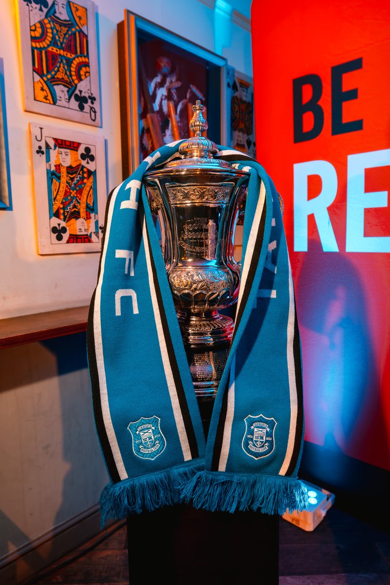 _Local_Legends_'s tweet image. On Thursday evening we welcomed @DionDublinsDube  to The Amington Inn, Tamworth. Talking all things @EmiratesFACup  for the third round games with an exclusive focus on @tamworthfc   v @SpursOfficial  with three lucky guests winning tickets to the game 🎟

It was another…