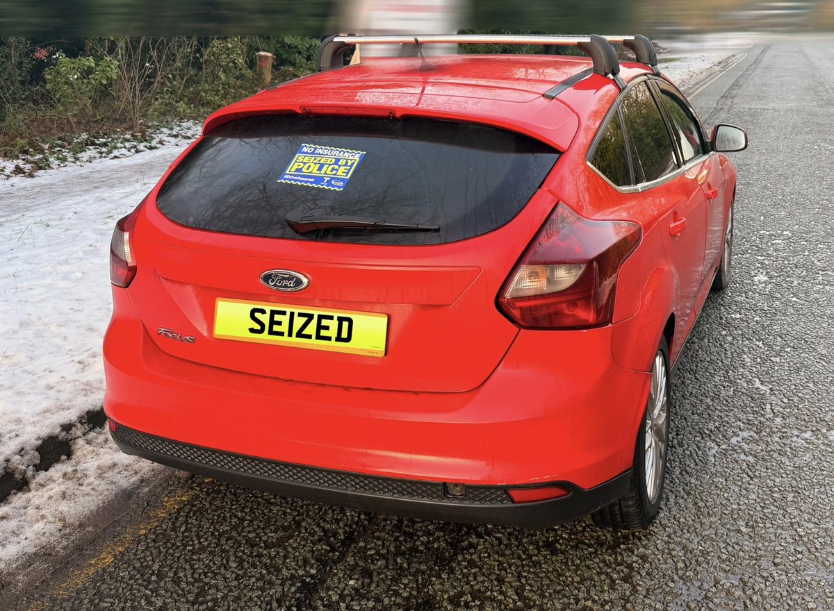 Constable_X's tweet photo. This new driver risks losing his license for driving without insurance. The car was seized, and they now face a 6-point penalty. @DriveInsured https://t.co/sNXKdmNnba