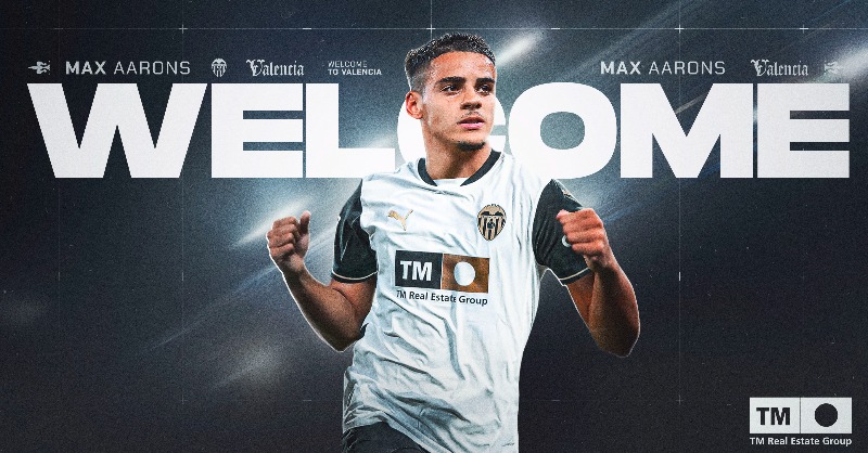 valenciacf's tweet photo. COMUNICADO OFICIAL | @maxaarons2

#BenvingutMaxAarons
#ADNVCF 🦇