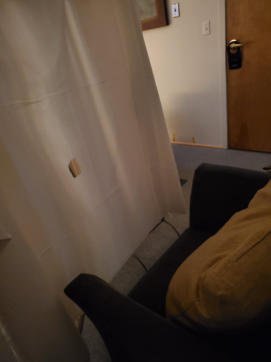 Tantric_edging's tweet photo. @GHGHDenver Hey buddy I have a great massage table glory hole if your Denver buddies are in need.  Heard you moved from Pec Dad https://t.co/VXqvT1yaue