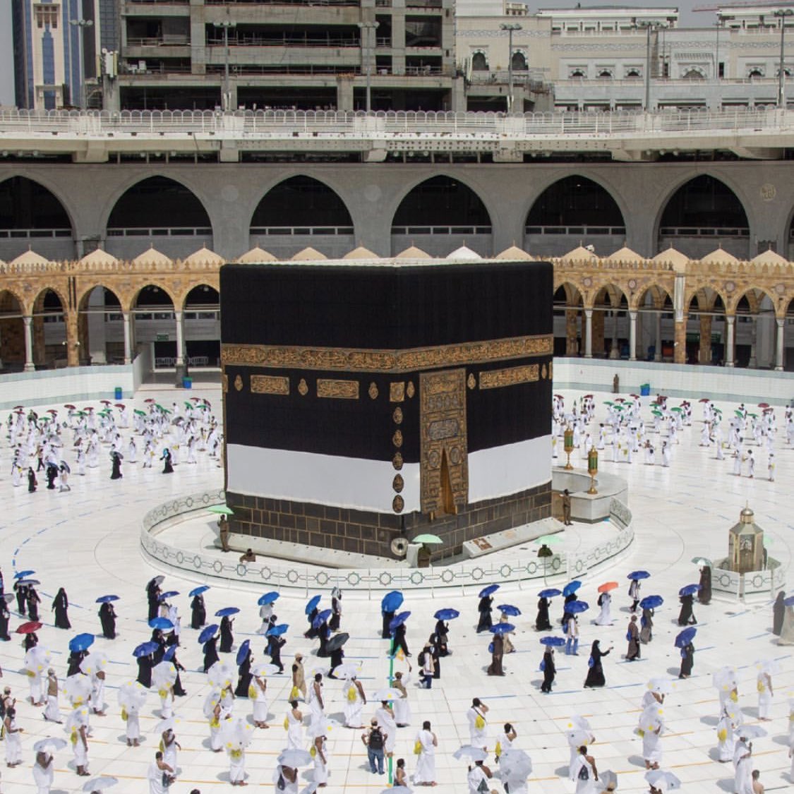 mirza__110's tweet photo. Hua hai khan e Kaaba tawaf ke qabil,
Haram ko mil gya rutba Aliع ke aane se 🤍😍 https://t.co/aTLZ04B5sR