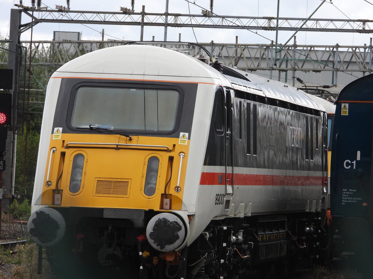 DanSpotter86's tweet photo. THE BADGER RETURNS!!!
Here's a shot of Intercity Swallow Livery Class 89001 seen here in Crewe carriage sidings and she looks stunning on August 16th 2024. @InterCity86101 @LocoServicesGrp #Class89 #Thebadger #class89badger #Intercity #intercityswallowlivery https://t.co/oxtyET4jx0