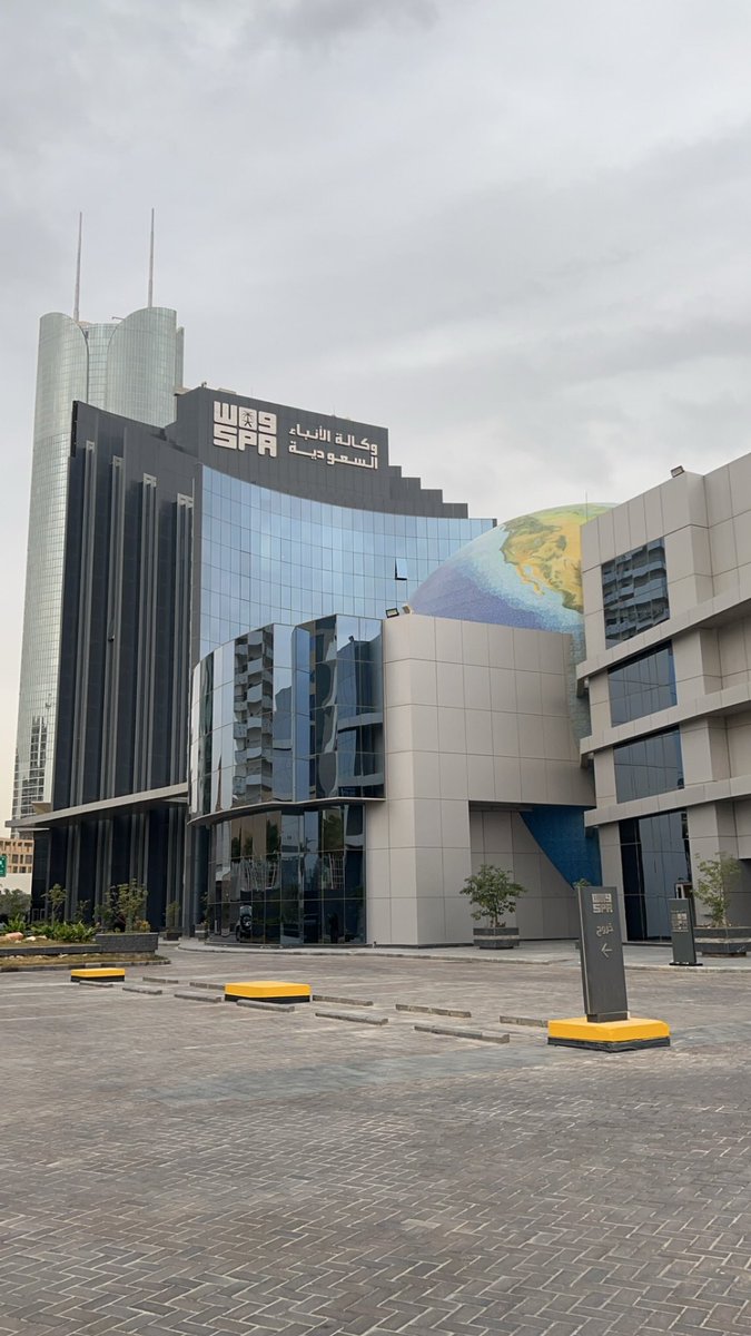 raghadnsa's tweet photo. باسمك اللهم نخوض دروبًا جديدة، بدأت ولله الحمد تدريبي التعاوني في وكالة الأنباء السعودية @spagov 

 أتطلع بشغف إلى استثمار هذه الفرصة لاكتساب الخبرة العملية لتطوير مهاراتي التي تعلمتها خلال دراستي

بداية طموحة اسأل الله التوفيق والسداد 🙏🏼 https://t.co/qGewN2Ctab