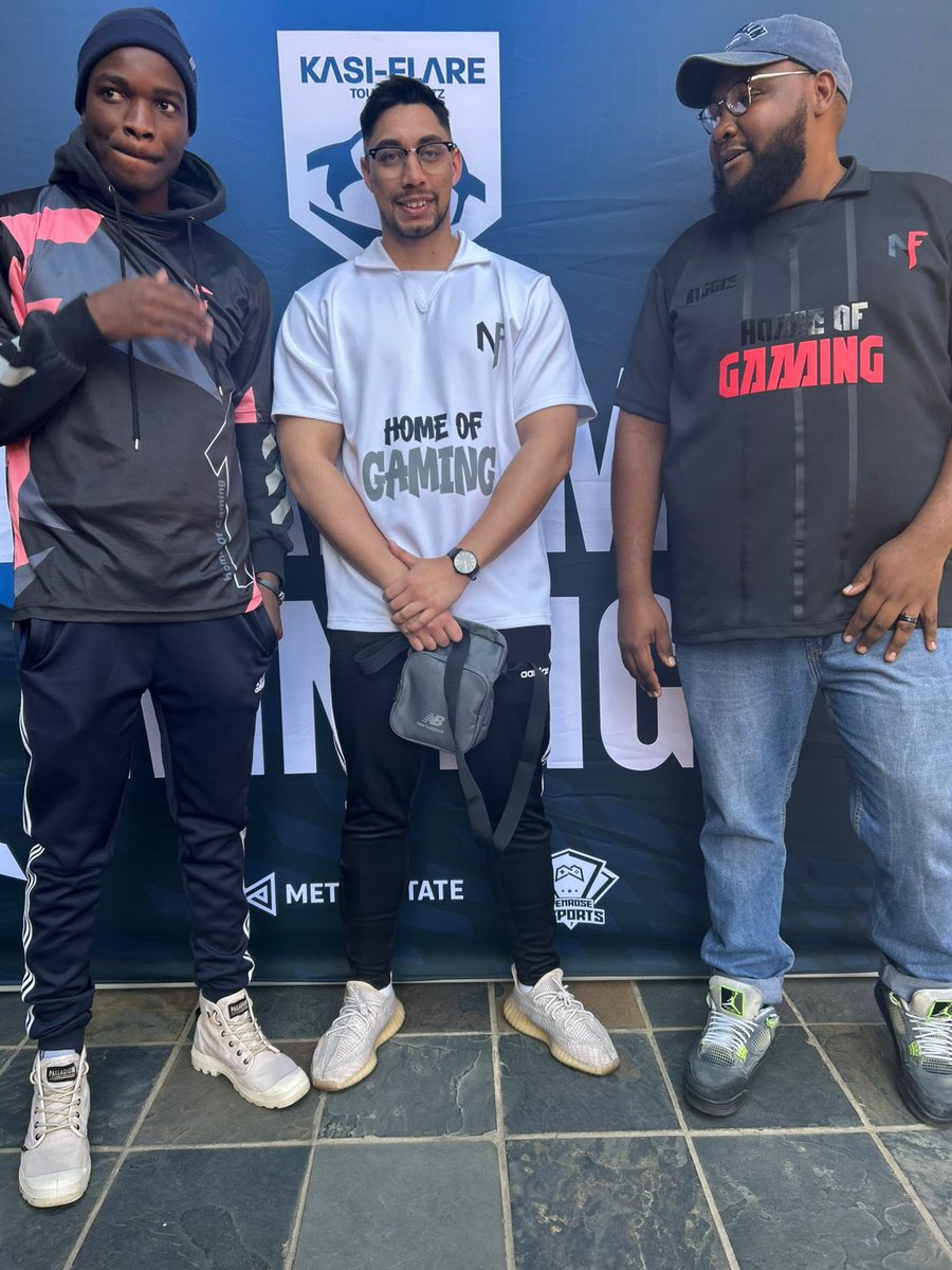 IlithaGaming's tweet photo. HAPPY NEW YEAR!

Wishing you an epic year filled with gaming victories and unforgettable experiences!🎮

And to kick off this amazing year, we're excited to announce our partnership with @KasiFlareZA 🔥🔥
READ THREAD FOR MORE DETAILS!!

#IlithaGaming #KasiFlare #EsportsSA https://t.co/6UbcIso2z3