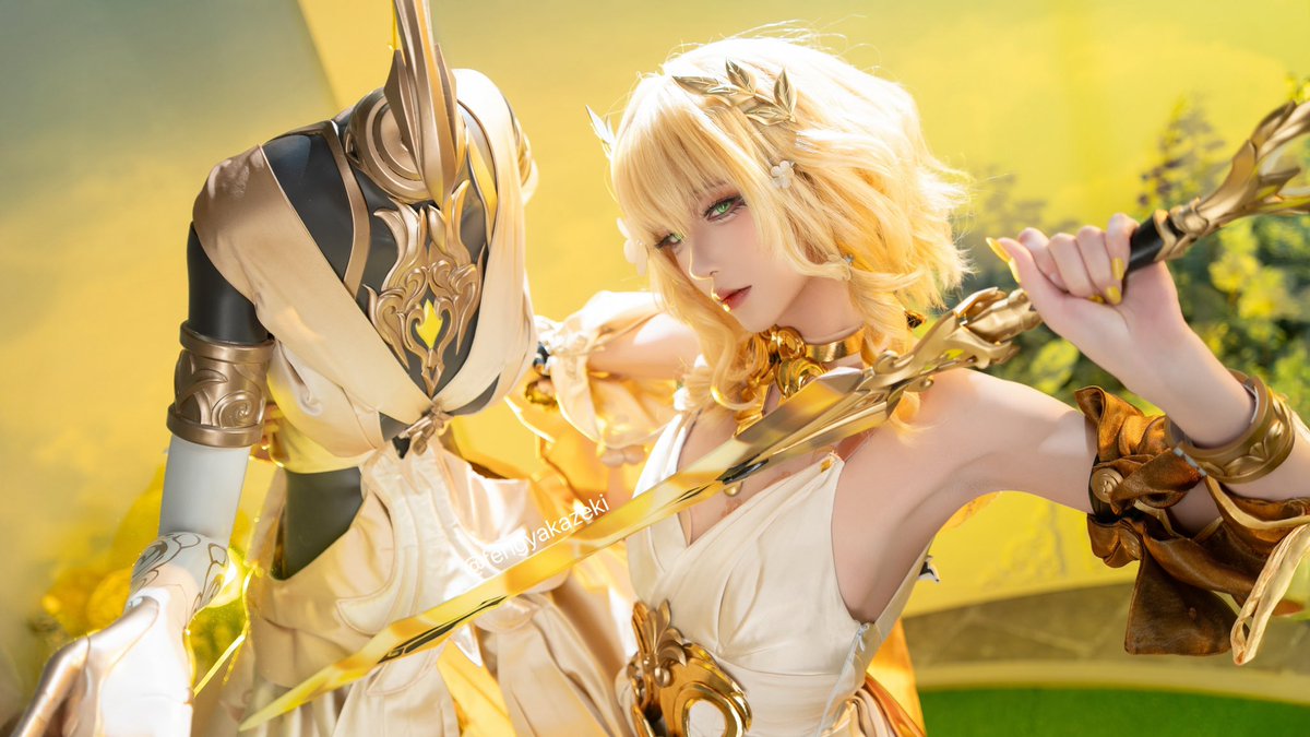 fengyakazeki's tweet image. 萤火虫的工作结束了

出镜：ayaka
#Aglaea #阿格莱雅 #アグライア #崩坏星穹铁道 #崩壊スターレイル #StarRail