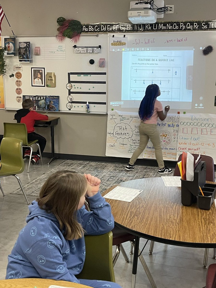 MrsCBilby's tweet photo. Student-lead instruction is the best! I love seeing them be little teachers! ♥️ 
#EWAwildcats #ThrivingThirdys #FractionReview https://t.co/1LeoD6or85
