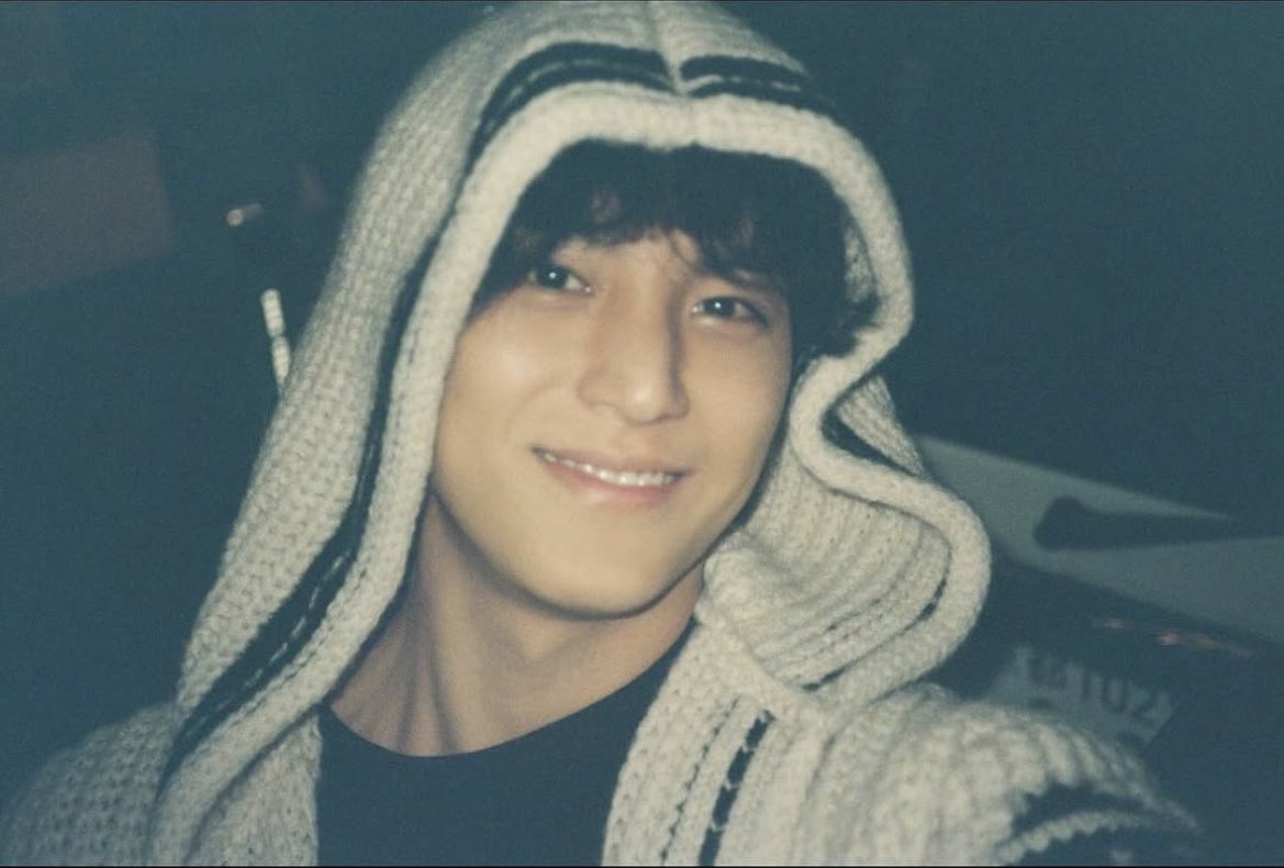 minegyu_'s tweet photo. this mingyu pic 🥹 CUTE https://t.co/T8UnVDnn5r