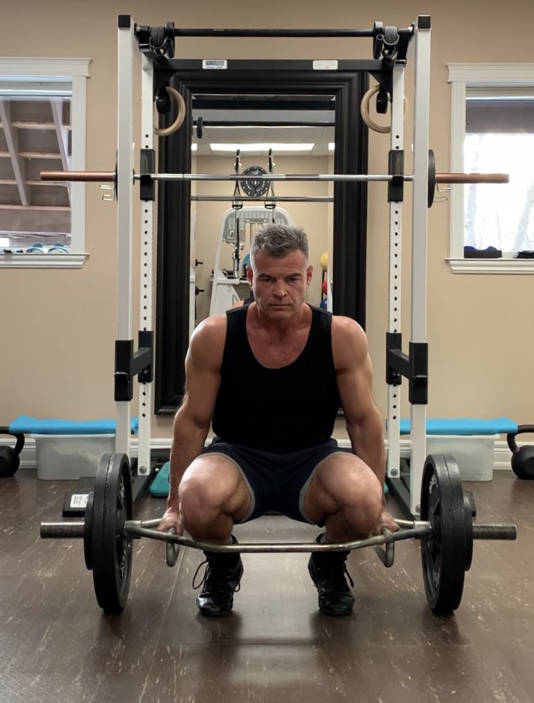 catanzarogroup's tweet image. The body follows where the mind leads!

theelitetrainer.com/the-power-of-v…

#MindOverMatter #VisualizationPower #StrengthTraining #FocusAndConquer #FitnessMotivation #TheEliteTrainer