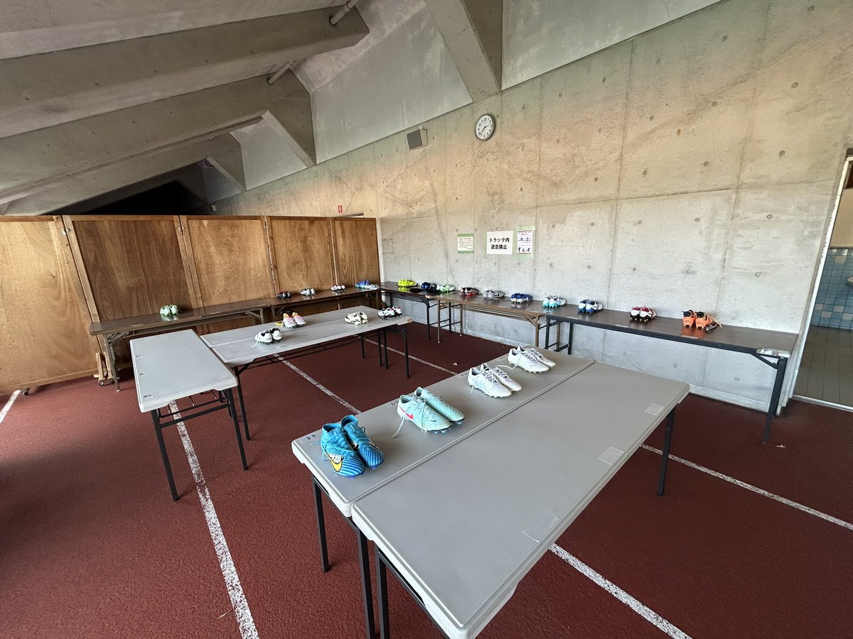 Kitman89's tweet image. 沖縄キャンプスタート🔴🟡

#grampus 
#MIZUNO
#KitMan
#沖縄