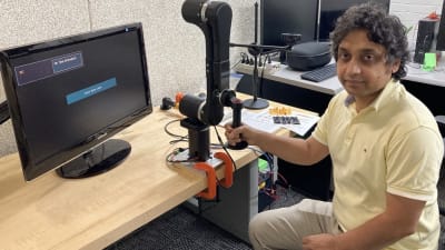 TechBriefsMag's tweet image. A #TabletopRobot May Revolutionize #PhysicalTherapy Delivery

#MohammadHabiburRahman &amp;amp; his team have been developing a #portable, #assistiveroboticarm that #therapists can use to assess and treat #patients whether or not they are not in the same location.

ow.ly/iiLG50UFcT8