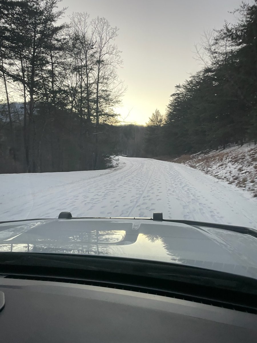 BlueRidgeNPS's tweet image. Extended winter weather closures expected throughout the week - especially in areas with higher elevations. 

Stay up to date with closures ⬇️
nps.gov/blri/planyourv…