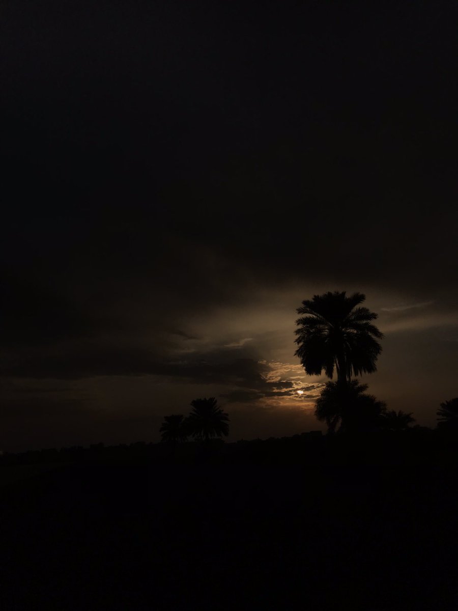 aizo_33's tweet photo. Sunset proves 🌅 
Ending is Always beautiful  🤩! https://t.co/H41IKyS58k