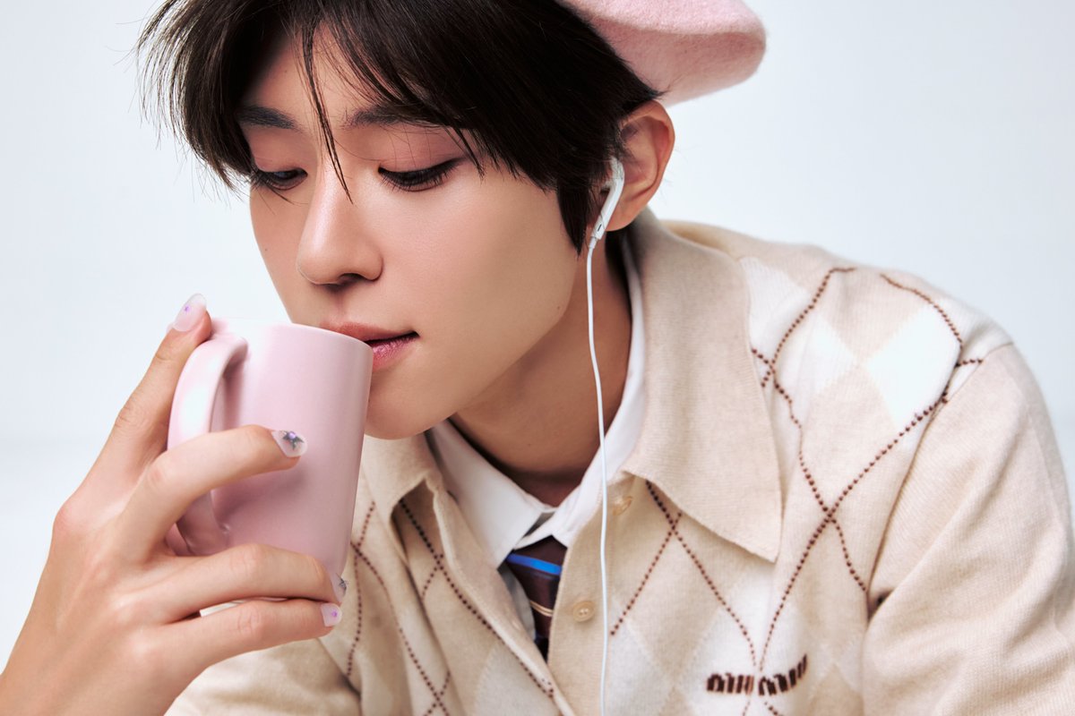 2025 SMTOWN : THE CULTURE, THE FUTURE
SION

2025.02.14 6PM(KST)
🔗 30th.smtown.com
💿 Pre-order smtown.lnk.to/the_culture_th…

#SMTOWN #SM_30thAnniversary
#SMTOWN2025 #THE_CULTURE_THE_FUTURE

#KANGTA #BoA #TVXQ! #SUPERJUNIOR #GirlsGeneration 
#SHINee #EXO #RedVelvet #NCT127