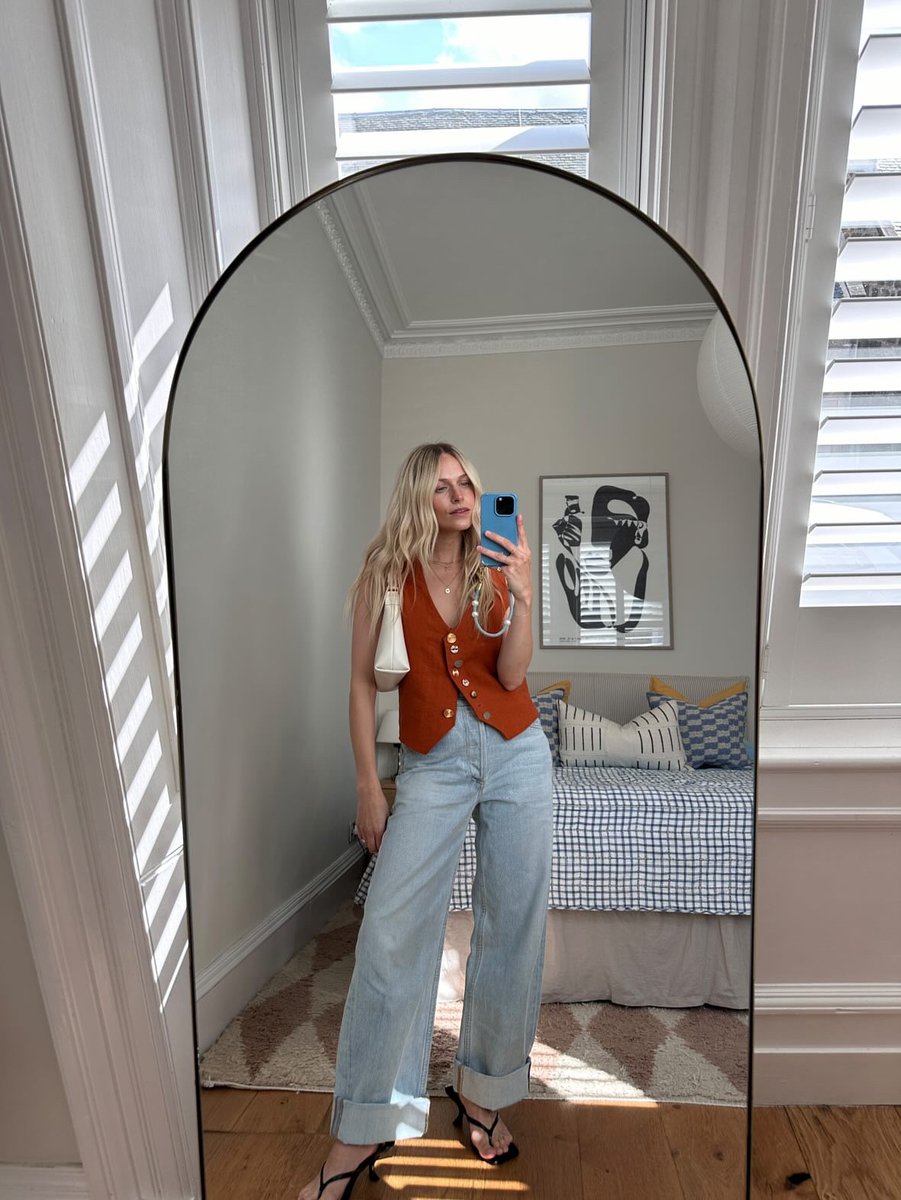 FanfareLabel's tweet image. A round up of some of my favourite looks in Fanfare Label from last year. Which is your favourite? 
As always thanks to all our cheerleaders. 
#FanfareJourney #SustainableFashion #FashionWithPurpose #EntrepreneurLife #BuildingABrand #LessonsLearned #SlowFashion #FashionRevolution