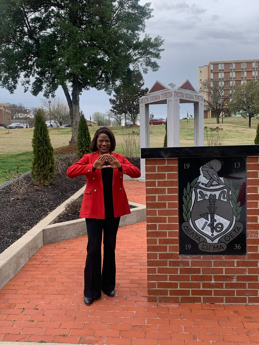 valdemings's tweet photo. Happy Founders Day to my beloved sisters of Delta Sigma Theta Sorority, Incorporated. Forward with Fortitude: Together We R.I.S.E. (Resilient, Impactful, Steadfast, and Empowered). Our 22 Founders blazed a trail of Excellence. We will not be deterred. https://t.co/4s2VlwAn1k