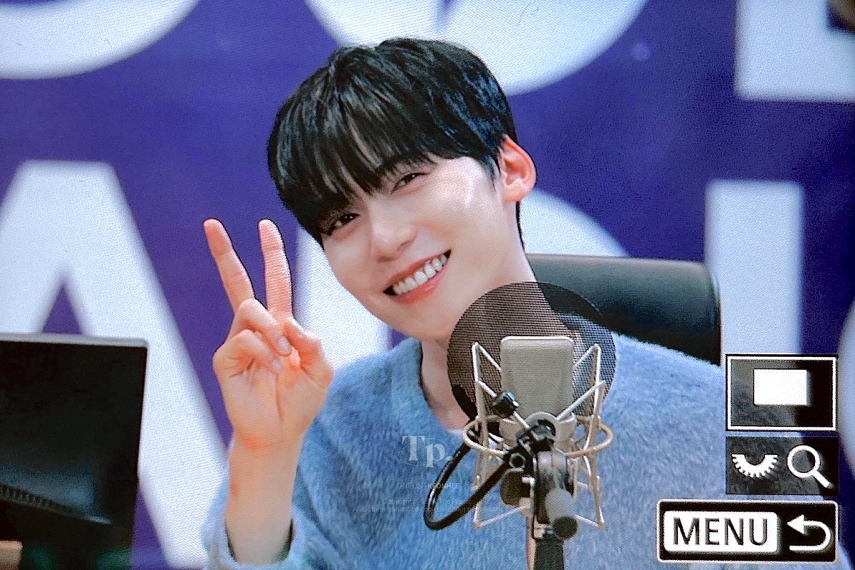 theplanet627's tweet photo. 250113 아이돌라디오
#건희 #KEONHEE #ONEUS #원어스 https://t.co/QzpJbGu9Dt