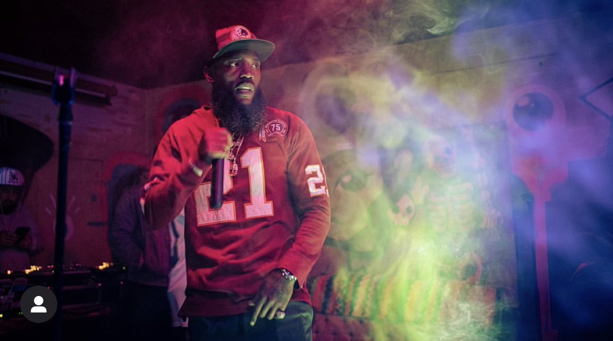 Hashgotbars's tweet image. #RaiseHail day one! ☝🏾 💯