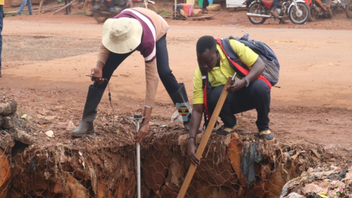 osmuganda's tweet photo. @osmuganda supported the Greater Kampala Flood Resilience Partnership by mapping drainage systems with high-accuracy GPS.

Geospatial data is key to mitigating floods, safeguarding jobs, and driving urban resilience. Let’s build sustainable solutions together! 🌍 #FloodResilience https://t.co/aVUsO9Pkn0