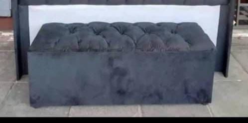 There is some guy in Mahalapye who revamps our beds🙆🏾 like that child is good, he delivers and is very kind. I liked that he took a day with a bed that I thought I had to replace... He does other things as well. Please retweet to market him🙏🏽🤍🇧🇼 
His contacts  +267 74 296 570