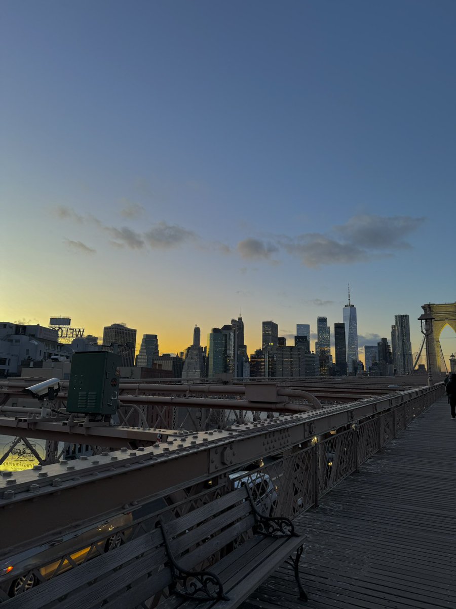 melissa_Dvrn's tweet photo. Nyc https://t.co/YVGXksj5hX