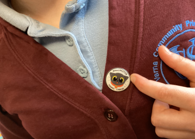 Berry the Cat, our new Young Carers Mascot, had an amazing time visiting a primary school for their end-of-year party! 🥳

Berry  handed out our new Young Carers badges! 

If you'd like would like Berry to visit your school, get in touch! #SupportNotSympathy #ChildFriendlyCity