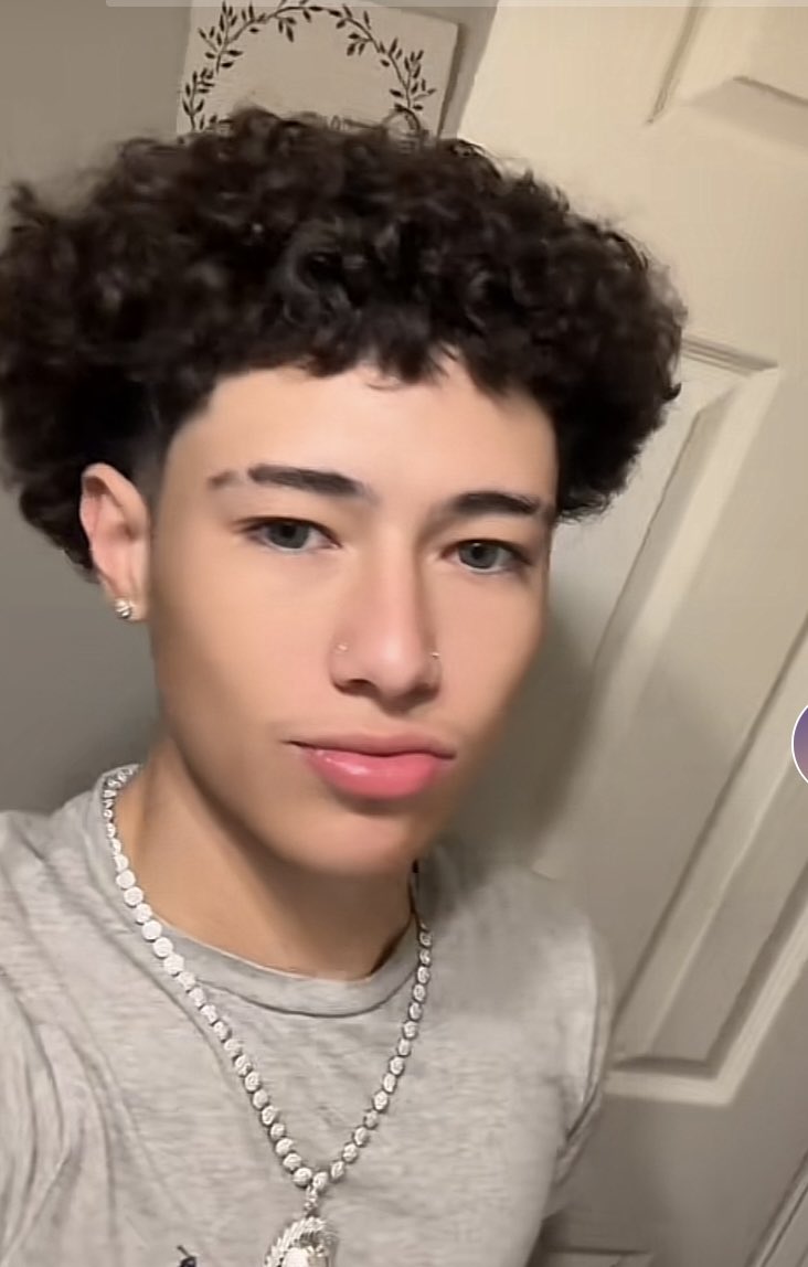 BoysLnative's tweet photo. 🥵😉 https://t.co/xcJmzLERUs
