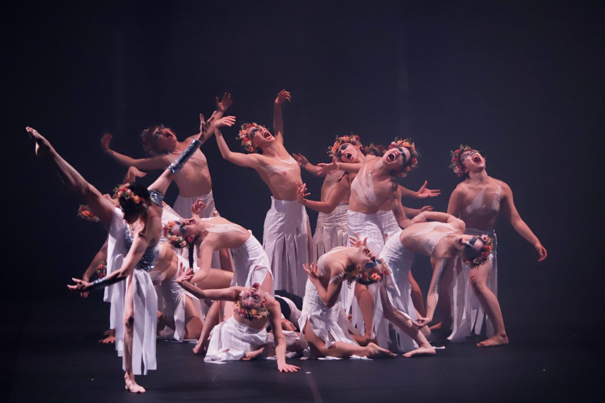 Cette semaine, je serais le 15/01 à #Biarritz et le 19/01 à #Cambrai pour mon spectacle Giselle(s) !