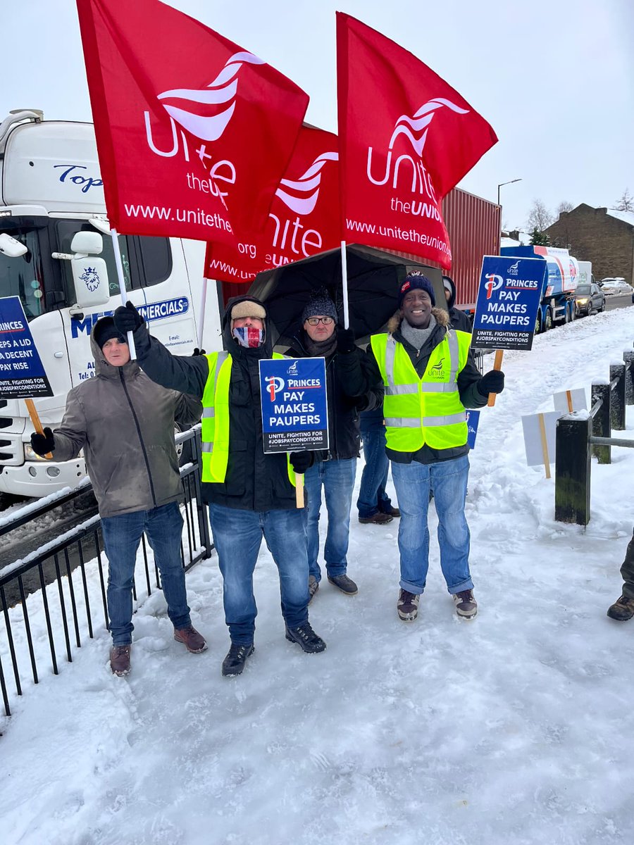 TUC Yorkshire & Humber - archived (@tucyorkshumber) on Twitter photo Standing in solidarity with <a href="/unitetheunion/">Unite the union: join a union</a> members on the picket line at Princes Bradford! 💪 Workers are taking action for fair pay after the company withdrew a previous offer. We’re with you all the way! #PrincesStrike #Solidarity #FairPay #WorkersRights <a href="/The_TUC/">Trades Union Congress</a> Standing in solidarity with <a href="/unitetheunion/">Unite the union: join a union</a> members on the picket line at Princes Bradford! 💪 Workers are taking action for fair pay after the company withdrew a previous offer. We’re with you all the way! #PrincesStrike #Solidarity #FairPay #WorkersRights <a href="/The_TUC/">Trades Union Congress</a>