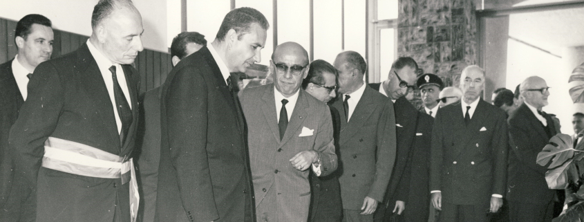 Pedaggi, panini e vacanze: l’Italia raccontata dalle autostrade
di Marco Belletti, blogger di Autologia
Immaginate l’Italia del dopoguerra: una nazione a pezzi ma con il cuore che batte forte e i sogni che corrono, molto più veloci delle biciclette che...
autologia.net/pedaggi-panini…