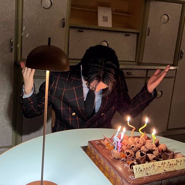 zkdlindaily's tweet photo. D-27 ♡

happy birthday to our loveliest jongin 🫶
can’t wait to see what you have in store for us this year 🐻 

#사랑하는_종인아_생일축하해
#HappyKAIDay 
#HappyBirthday_KIMKAI
#해피카이데이_곧_다시만나 https://t.co/P5FjcIdWO2