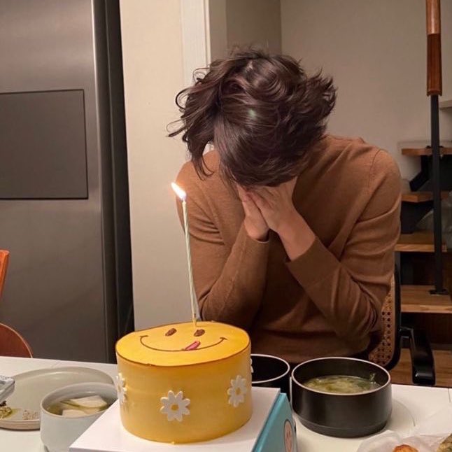 zkdlindaily's tweet photo. D-27 ♡

happy birthday to our loveliest jongin 🫶
can’t wait to see what you have in store for us this year 🐻 

#사랑하는_종인아_생일축하해
#HappyKAIDay 
#HappyBirthday_KIMKAI
#해피카이데이_곧_다시만나 https://t.co/P5FjcIdWO2