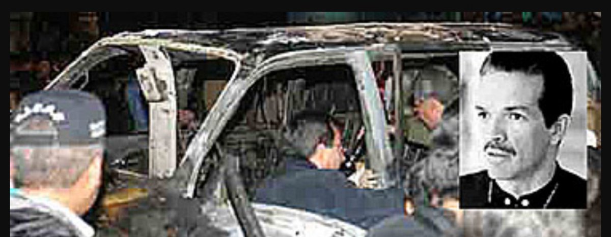 DANILO ANDERSON.

Este es un tema que he querido escribir desde hace tiempo, para quien no es Venezolano/a SEGURAMENTE no sepá que Danilo Anderson fue el 1° muerto politico de Hugo Chavez, ademas quiero indagar: ¿porque lo matan con un explosivo c-4 y no a balazos?,