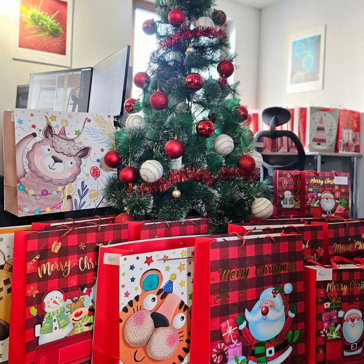 Helix Animation tweet media