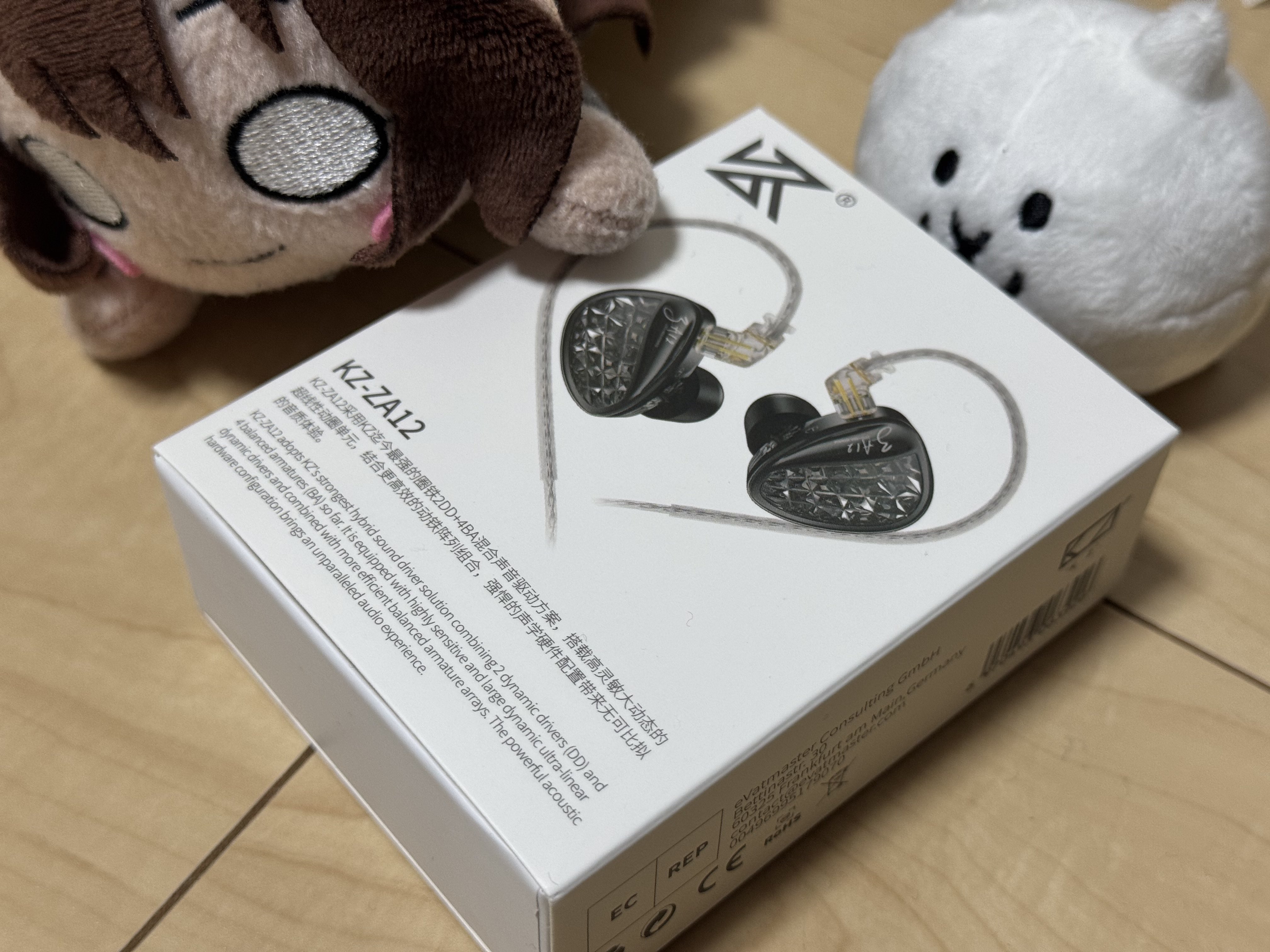 レビュー:『 KZ ZA12 』 4BA+2DDでA7K 高解像度&キラキラ高音 レビュー:『 KZ ZA12 』 4BA+2DDでA7K 高解像度&キラキラ高音
