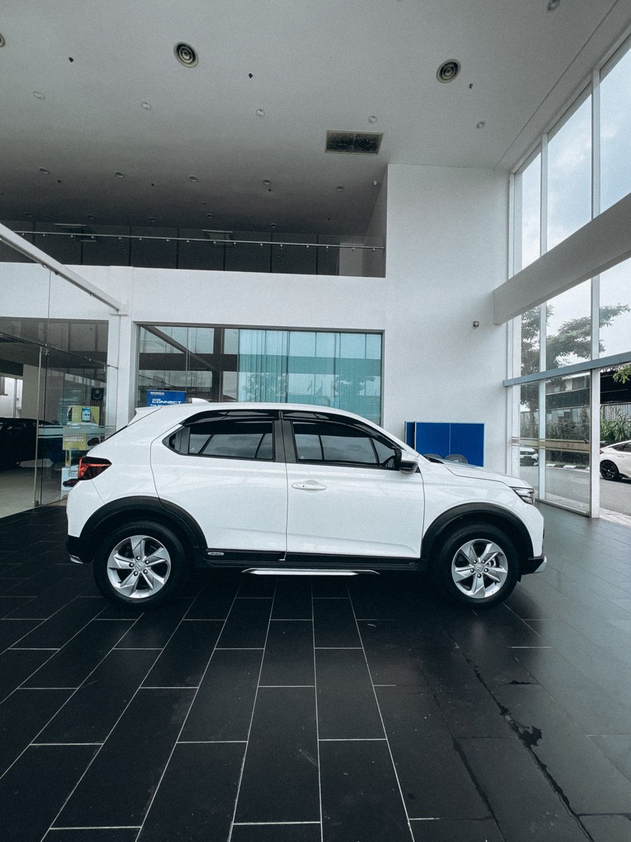 afiqueafandi's tweet photo. Ada 6 benda best dekat SUV compact ni yang korang kena tau :

1) design compact & modern

2) enjin padu & sangat jimat minyak

3) ada Honda SENSING

4) kabin luas & praktikal

5) ground clearance yang tinggi

6) infotainment canggih

Honda WRV jadi pilihan ideal bagi korang yang mencari kereta compact SUV yang praktikal.

Dengan bulanan serendah RM922 dah boleh pakai dah.

Untuk details, submit loan & booking boleh WhatsApp saya 👇🏻

https://t.co/Dg7sL7DKyz