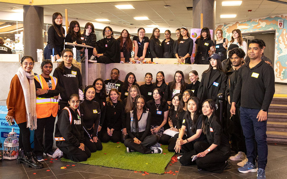 ‘Sustainability has always been important to me’: @humberpoly Fashion Arts and Business students organized the Eco Closet event that had a curated selection of second-hand clothing for sale.

Read more in Humber Today: bit.ly/3Cevnmw

<a href="/HumberBusiness/">Longo Faculty of Business</a>
<a href="/SustainHumber/">Office of Sustainability</a>