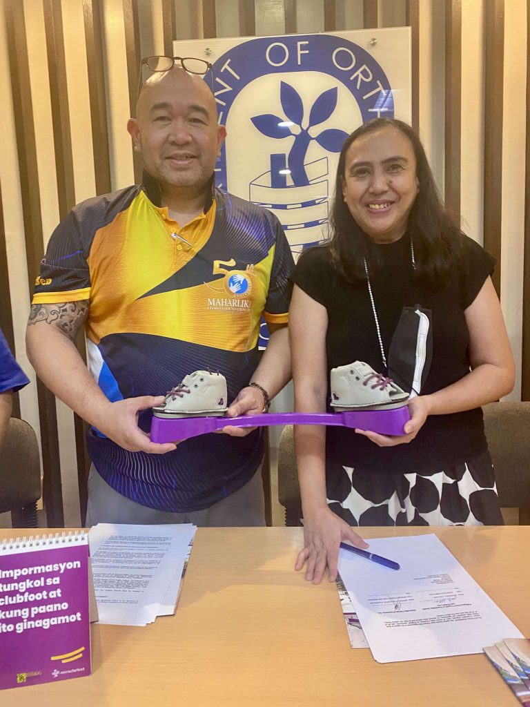 MiracleFeet tweet media