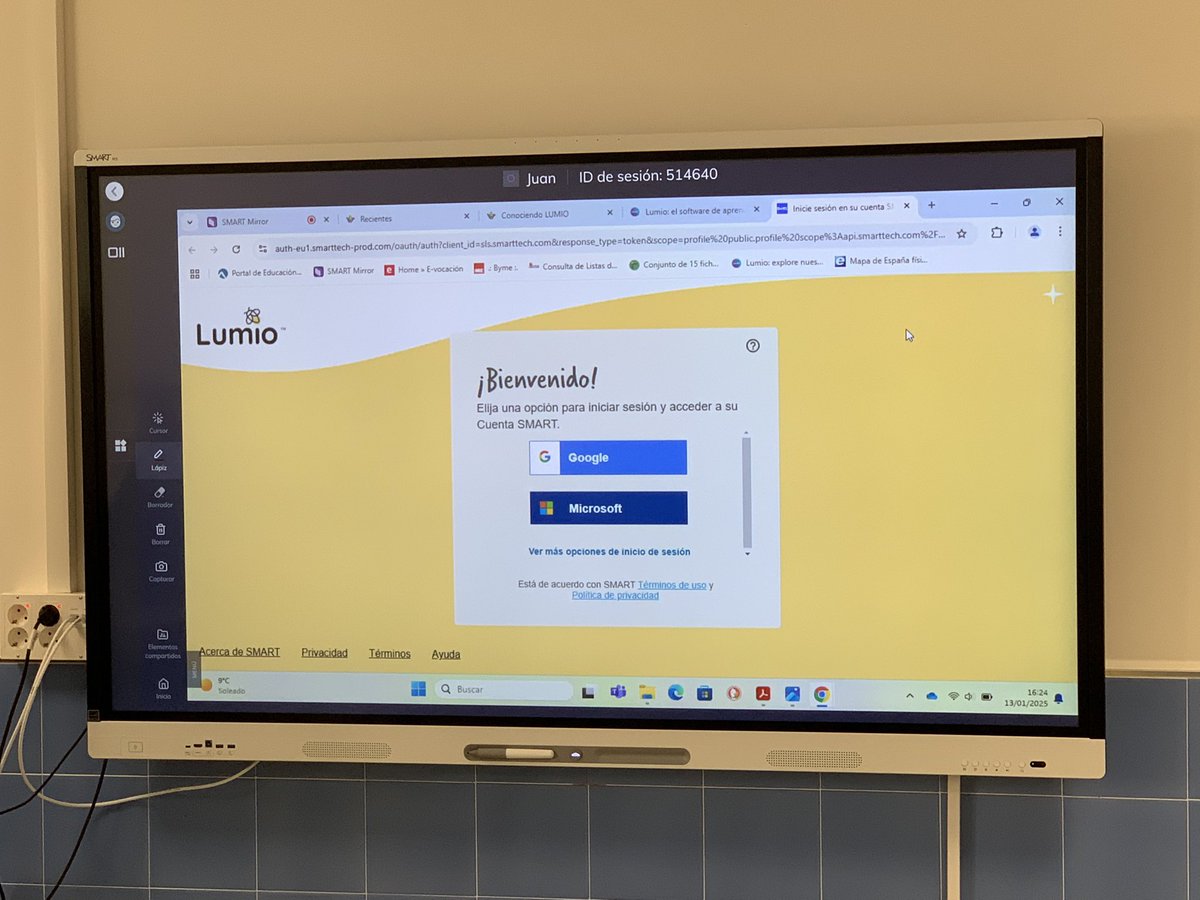 En el CEIP Las Eras hoy iniciamos el curso para conocer y profundizar en LUMIO como herramienta de aula. Trabajamos con Juan Mielgo experto en aplicaciones educativas.