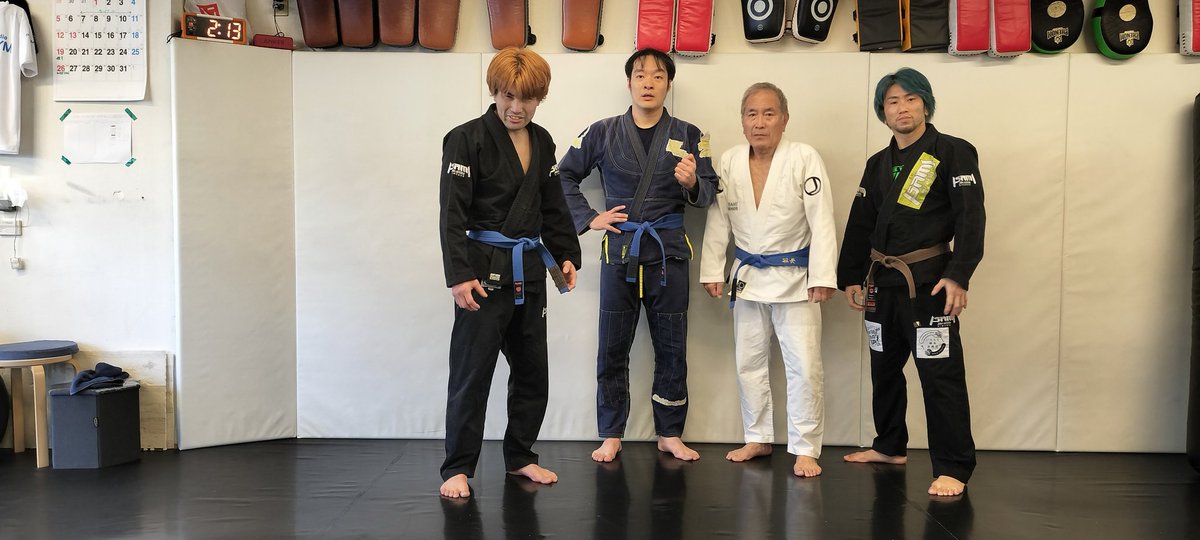 polar_gym's tweet photo. 🐻❄️火曜日クラス🐻❄️
🏋️11:30〜13:00 キックボクシング
👶17:15〜18:00 キッズクラス
🏋️18:00〜19:00 キックボクシング
😺19:00-20:00 MMAクラス
🥊20:00-21:00 キッククラス
🥊21:00-22:00 スパーリング
⏬⏬⏬⏬⏬
https://t.co/plVM6M5CIn
#POLARGYM
#格闘技
#ダイエット仲間募集 https://t.co/ai0UHyFecm