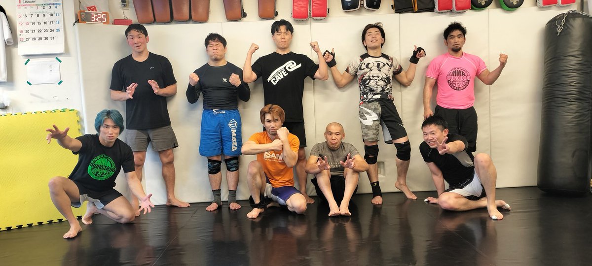 polar_gym's tweet photo. 🐻❄️火曜日クラス🐻❄️
🏋️11:30〜13:00 キックボクシング
👶17:15〜18:00 キッズクラス
🏋️18:00〜19:00 キックボクシング
😺19:00-20:00 MMAクラス
🥊20:00-21:00 キッククラス
🥊21:00-22:00 スパーリング
⏬⏬⏬⏬⏬
https://t.co/plVM6M5CIn
#POLARGYM
#格闘技
#ダイエット仲間募集 https://t.co/ai0UHyFecm