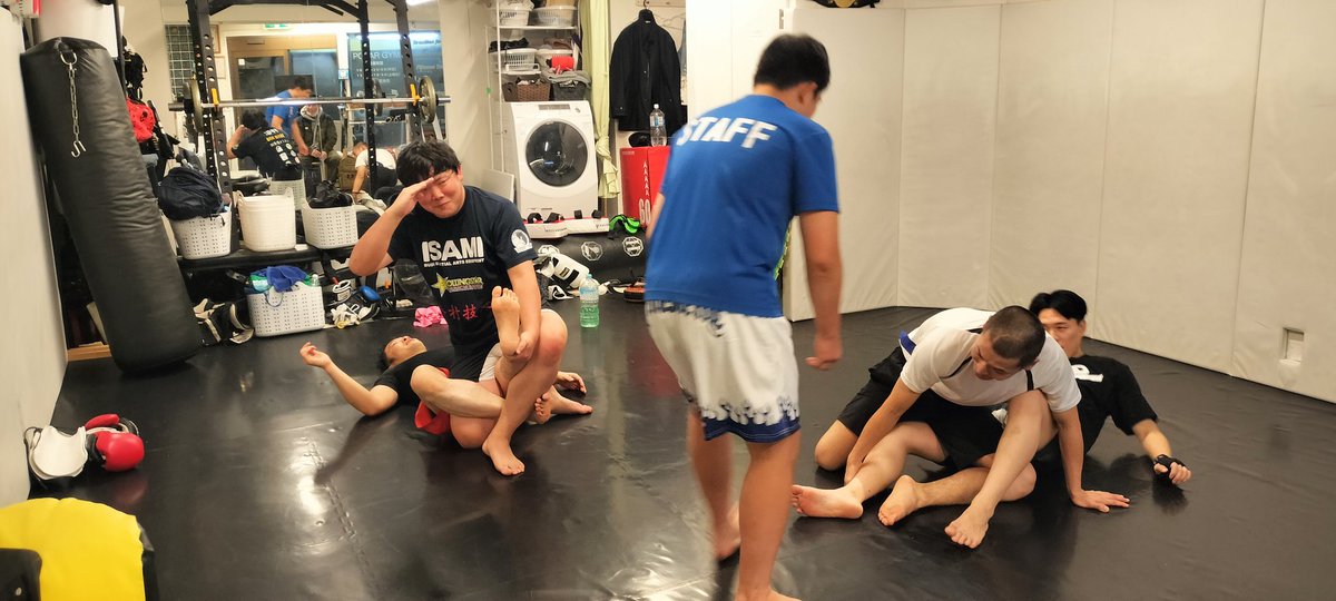 polar_gym's tweet photo. 🐻❄️火曜日クラス🐻❄️
🏋️11:30〜13:00 キックボクシング
👶17:15〜18:00 キッズクラス
🏋️18:00〜19:00 キックボクシング
😺19:00-20:00 MMAクラス
🥊20:00-21:00 キッククラス
🥊21:00-22:00 スパーリング
⏬⏬⏬⏬⏬
https://t.co/plVM6M5CIn
#POLARGYM
#格闘技
#ダイエット仲間募集 https://t.co/ai0UHyFecm