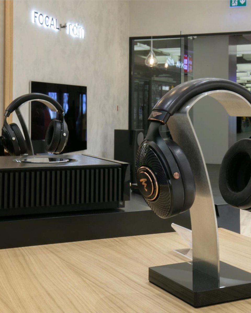 FpbnOfficial's tweet photo. Discover the ultimate sound experience at Focal Powered by Naim in Istanbul!
Visit us at Hifilife in Kanyon Mall & explore a curated selection of Focal & Naim hi-fi products.
Learn more : https://t.co/SzfxNwfcXd
#focalpoweredbynaim #focal #naimaudio https://t.co/qcvMtOpAmC