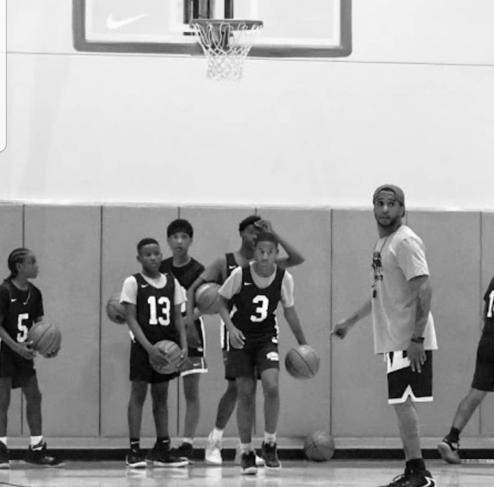 JMACKREALISRARE's tweet photo. The foundation is everything now the sky is the limit but guess what tho? (Insider) 🤔🫡😂 job not finished 🧱x🧱 "IYKYK" #GodPlan🙏🏾 #UnseenYears🏀 #LoyaltyIsaMust #WeLiveThis #ItsJustDifferent #RealisRareFamily💯🤞🏾🏁 https://t.co/EjLTFZW1aT
