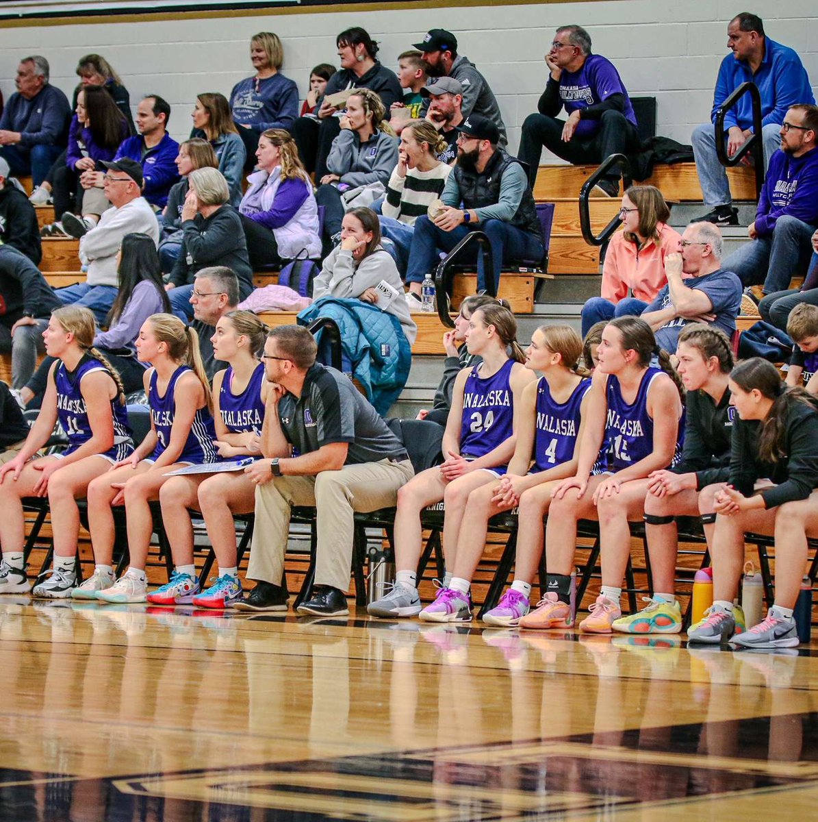 Ona Fans tweet media