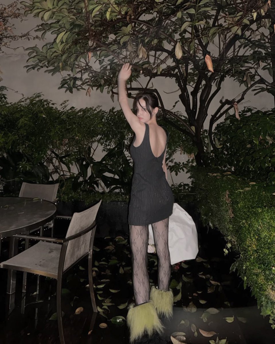 Joncseo's tweet image. flirtatious yet fierce—