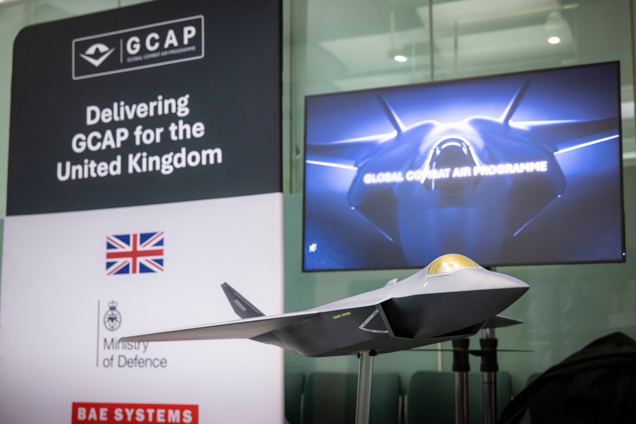 GhLyH9MXQAARN5t?format=jpg&name=large